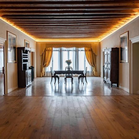 Palazzo Titti Rialto Suites Венеция Екстериор снимка