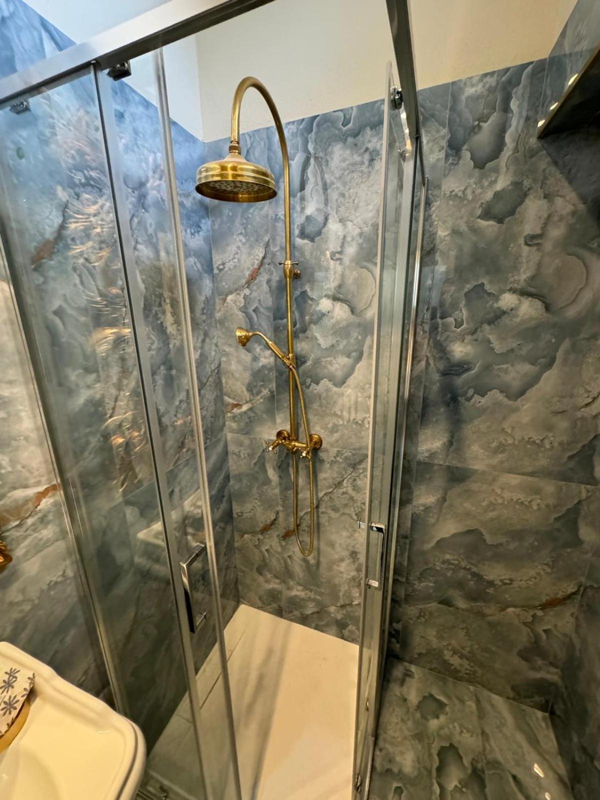 Palazzo Titti Rialto Suites Венеция Екстериор снимка