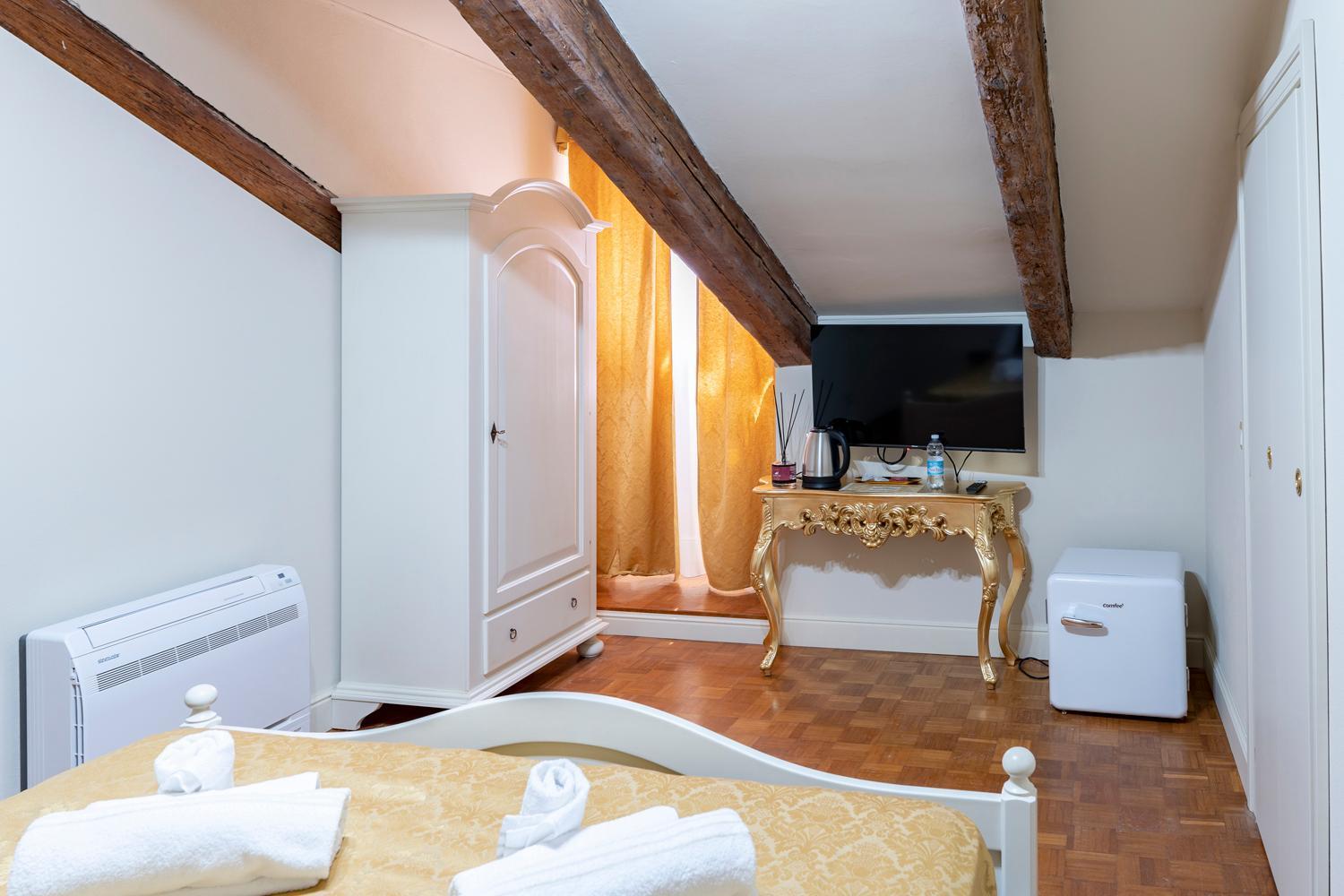 Palazzo Titti Rialto Suites Венеция Екстериор снимка