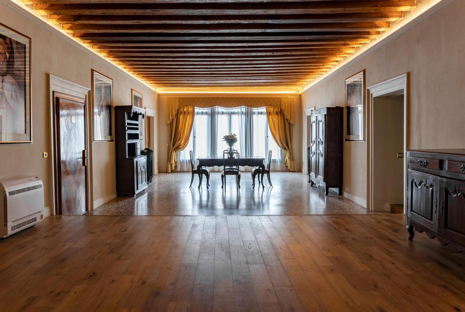 Palazzo Titti Rialto Suites Венеция Екстериор снимка